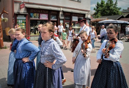 Fragment pierwszego dnia 32. Przeglądu Dziecięcych Zespołów Folklorystycznych